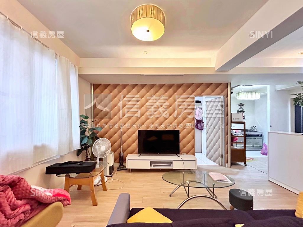 拎包即入住三房美公寓房屋室內格局與周邊環境