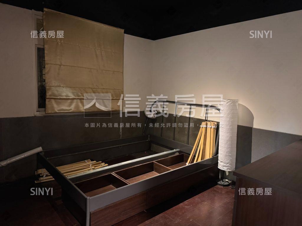 公園捷運一樓房屋室內格局與周邊環境