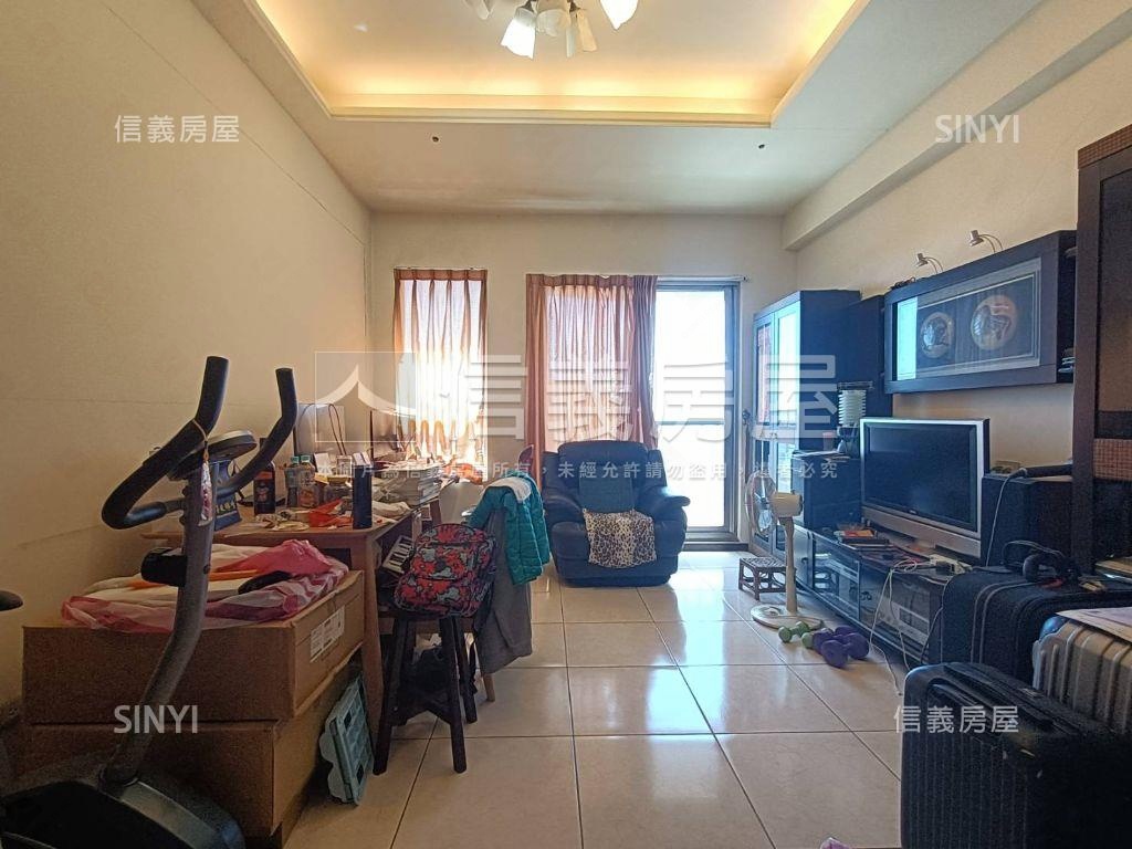 景觀仙境三房車位房屋室內格局與周邊環境