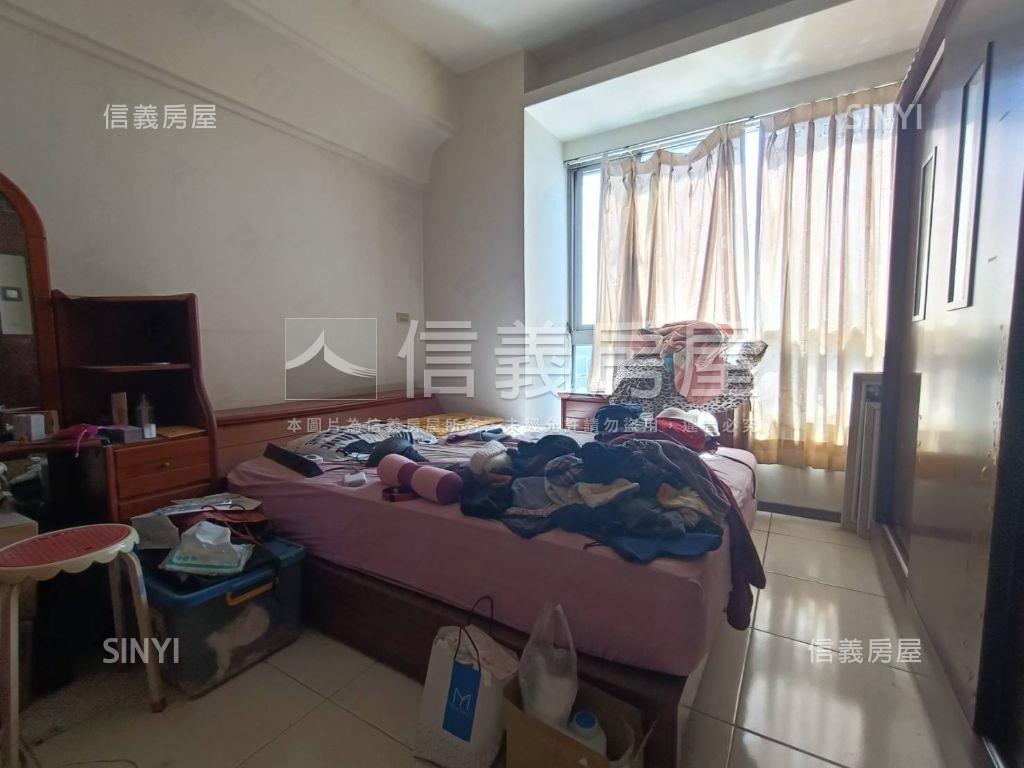 景觀仙境三房車位房屋室內格局與周邊環境