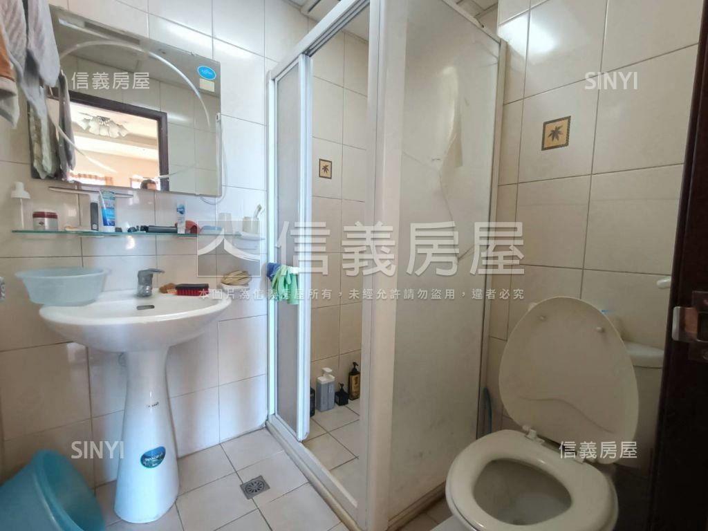 景觀仙境三房車位房屋室內格局與周邊環境