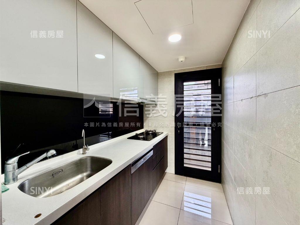 金雅川青高樓視野裝潢房屋室內格局與周邊環境