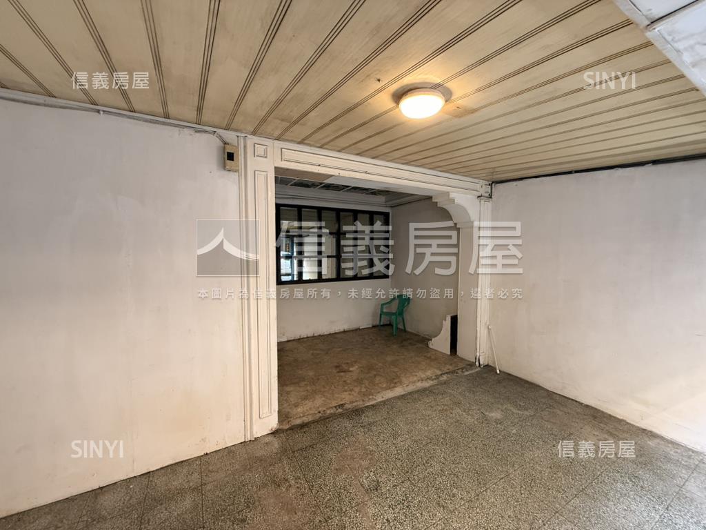 鳳吉一街稀有一樓房屋室內格局與周邊環境