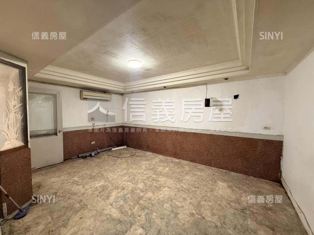 鳳吉一街稀有一樓房屋室內格局與周邊環境