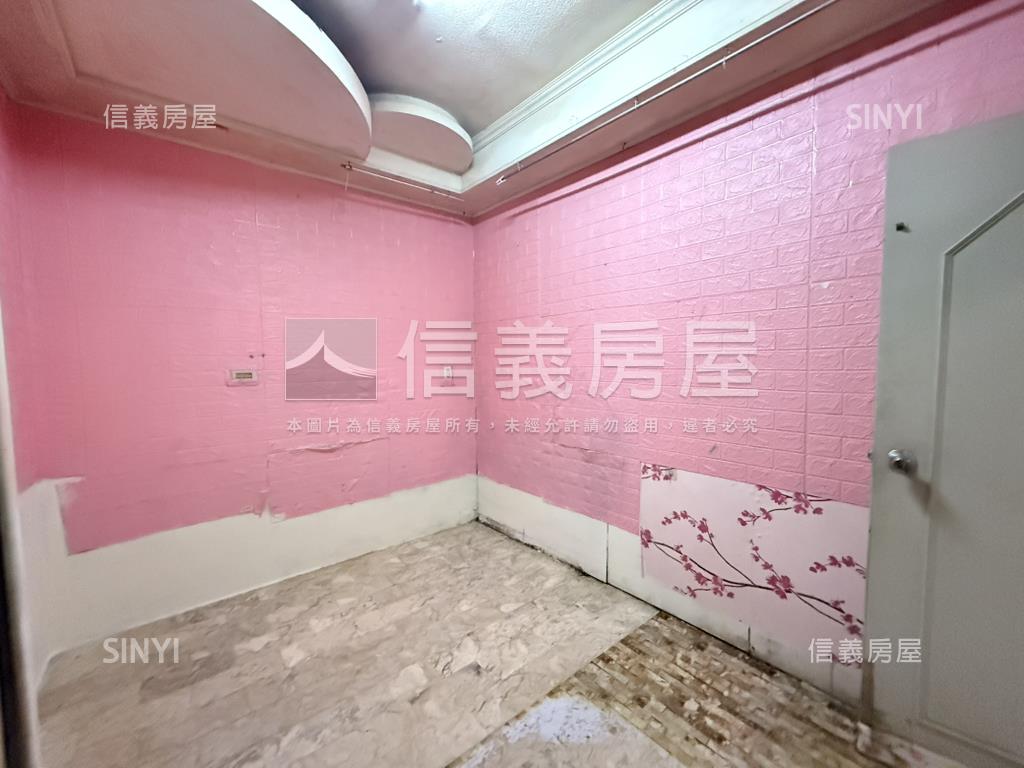鳳吉一街稀有一樓房屋室內格局與周邊環境