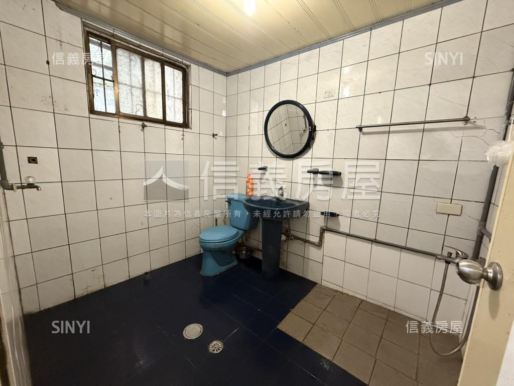 鳳吉一街稀有一樓房屋室內格局與周邊環境