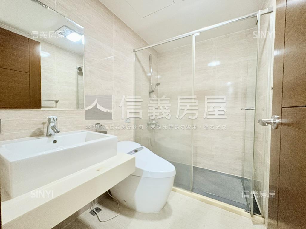 皇翔☆高樓低總價兩房車位房屋室內格局與周邊環境