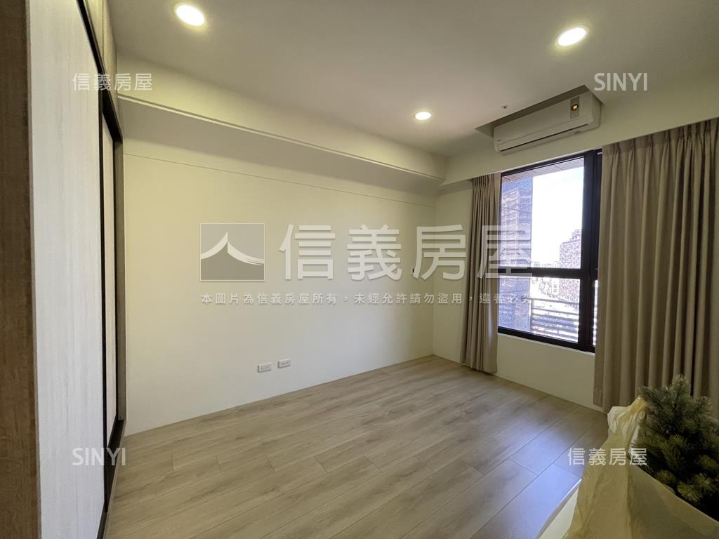 正中正路凰璽溫馨２房車位房屋室內格局與周邊環境