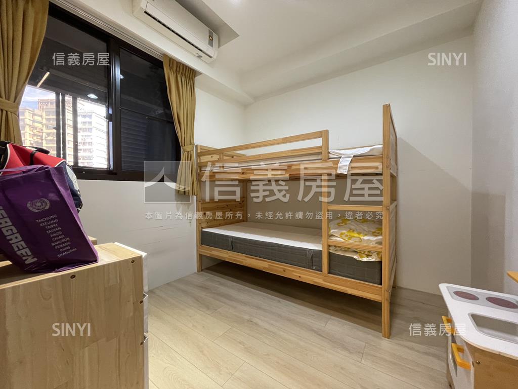 正中正路凰璽溫馨２房車位房屋室內格局與周邊環境