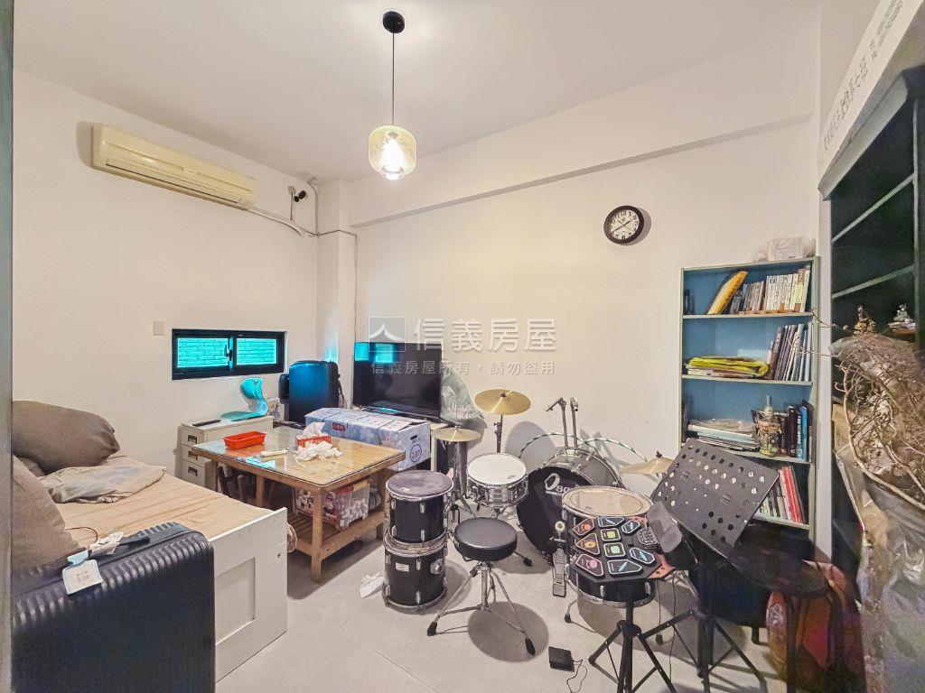 ＬＭ燈會街路面透天房屋室內格局與周邊環境