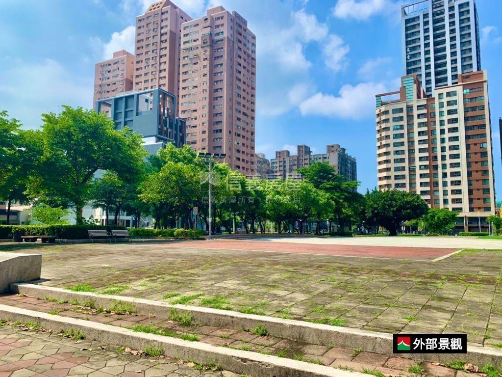 左營高鐵採光兩房房屋室內格局與周邊環境
