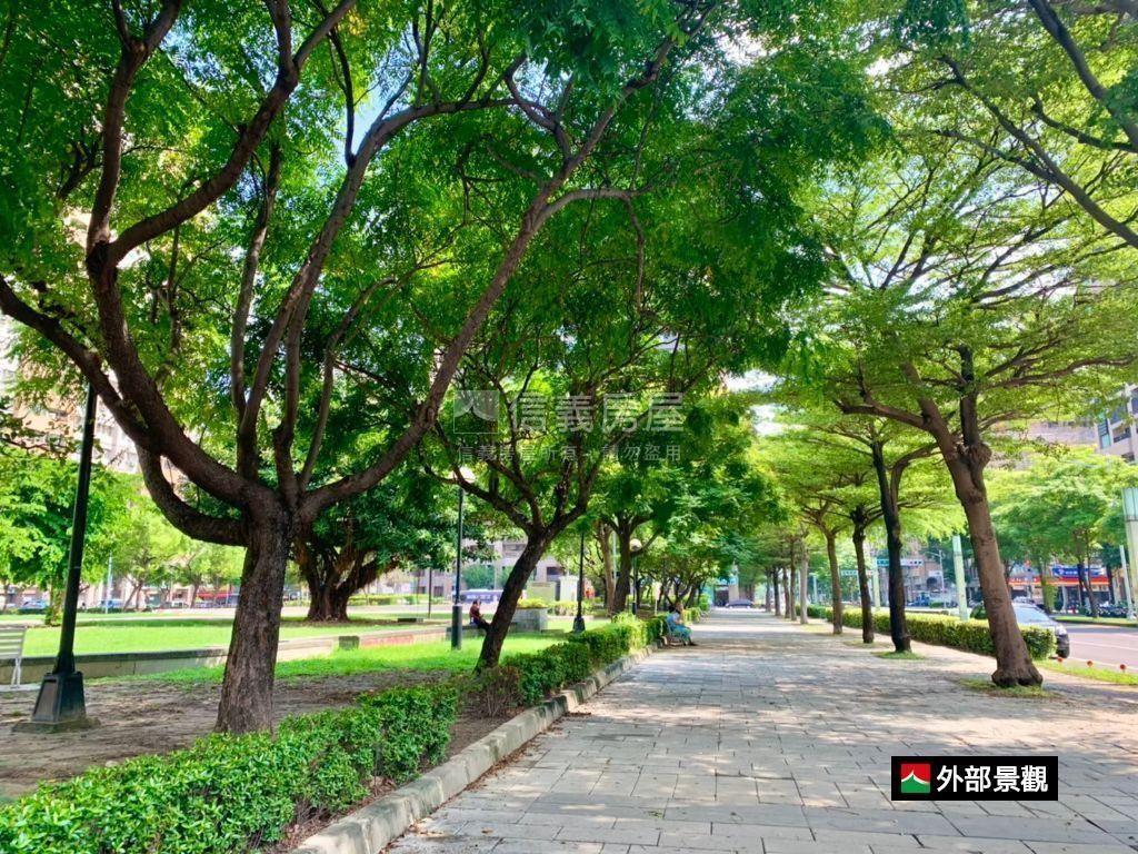 左營高鐵採光兩房房屋室內格局與周邊環境