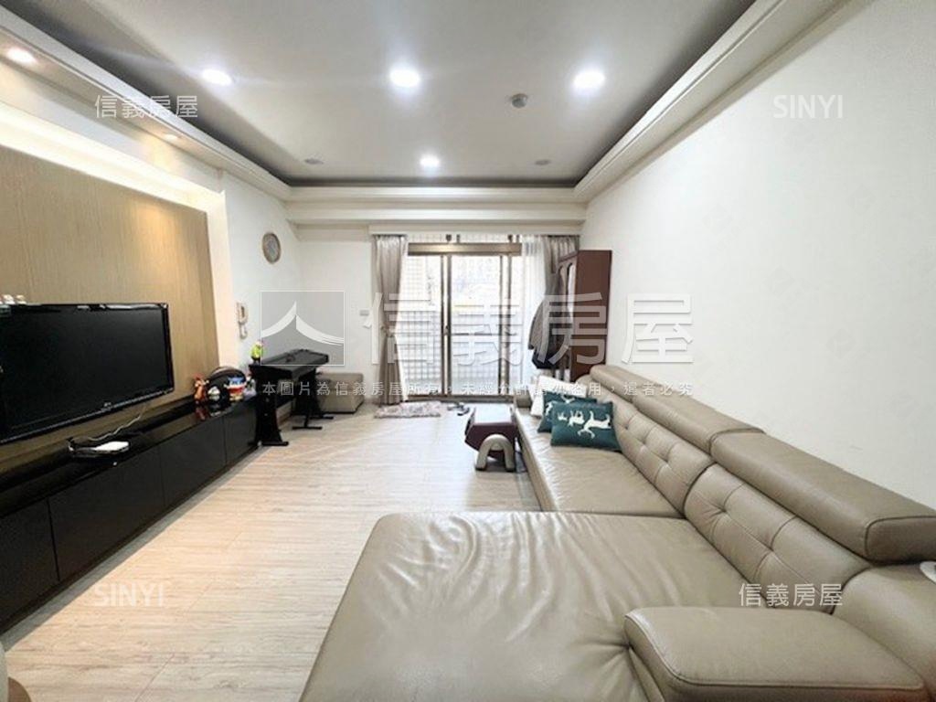 台北花城綠意三房車位房屋室內格局與周邊環境