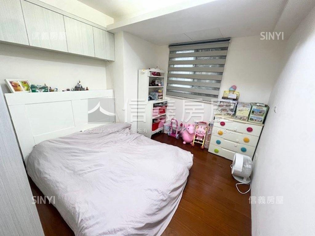 台北花城綠意三房車位房屋室內格局與周邊環境