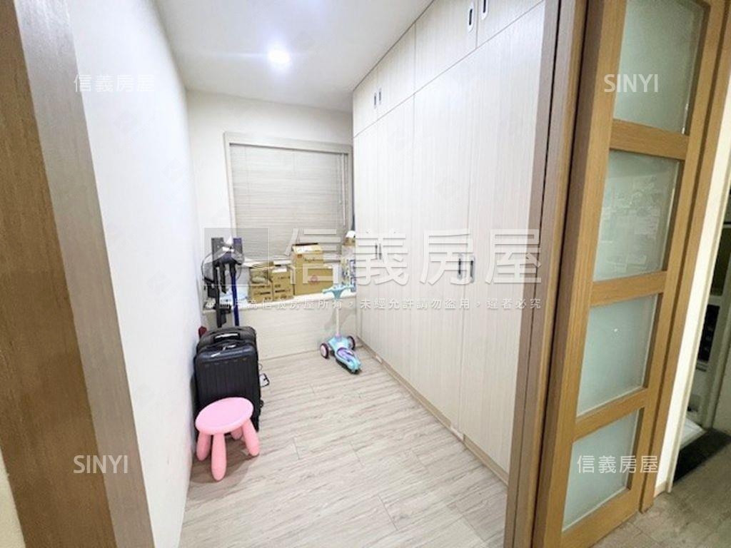 台北花城綠意三房車位房屋室內格局與周邊環境