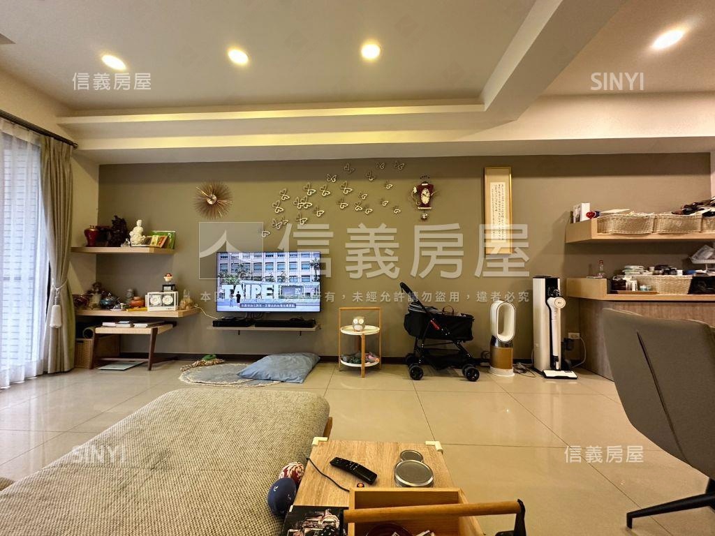［專任］新世紀三房有車位房屋室內格局與周邊環境