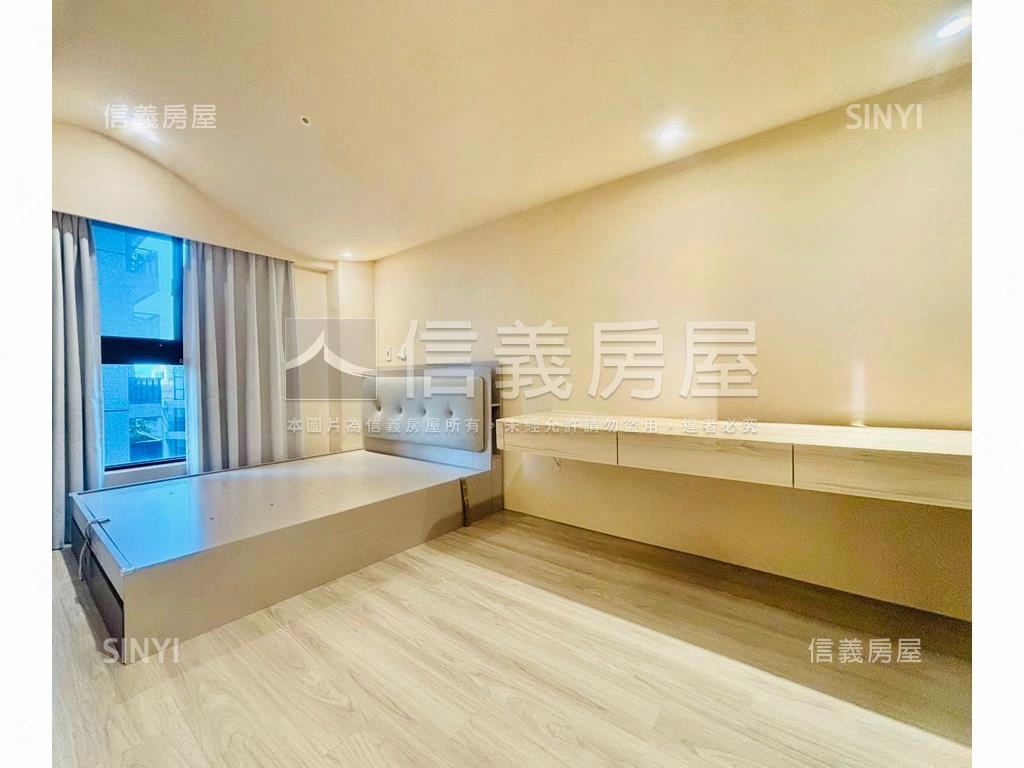 ♞白天鵝精裝２房２衛平車房屋室內格局與周邊環境