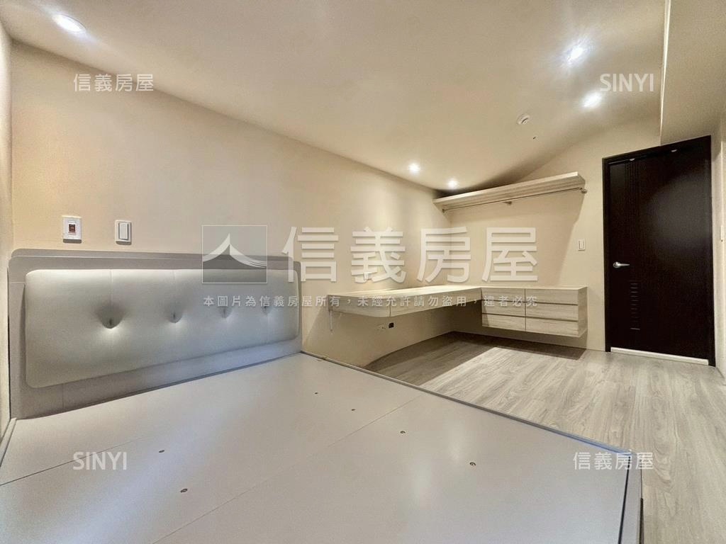 ♞白天鵝精裝２房２衛平車房屋室內格局與周邊環境