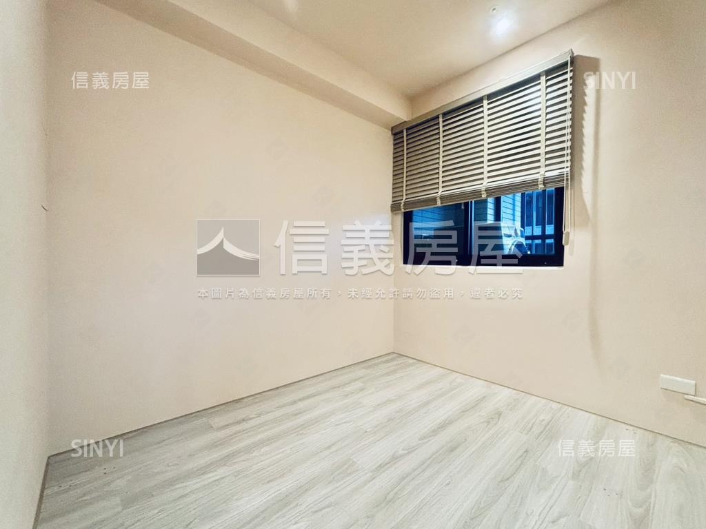 ♞白天鵝精裝２房２衛平車房屋室內格局與周邊環境