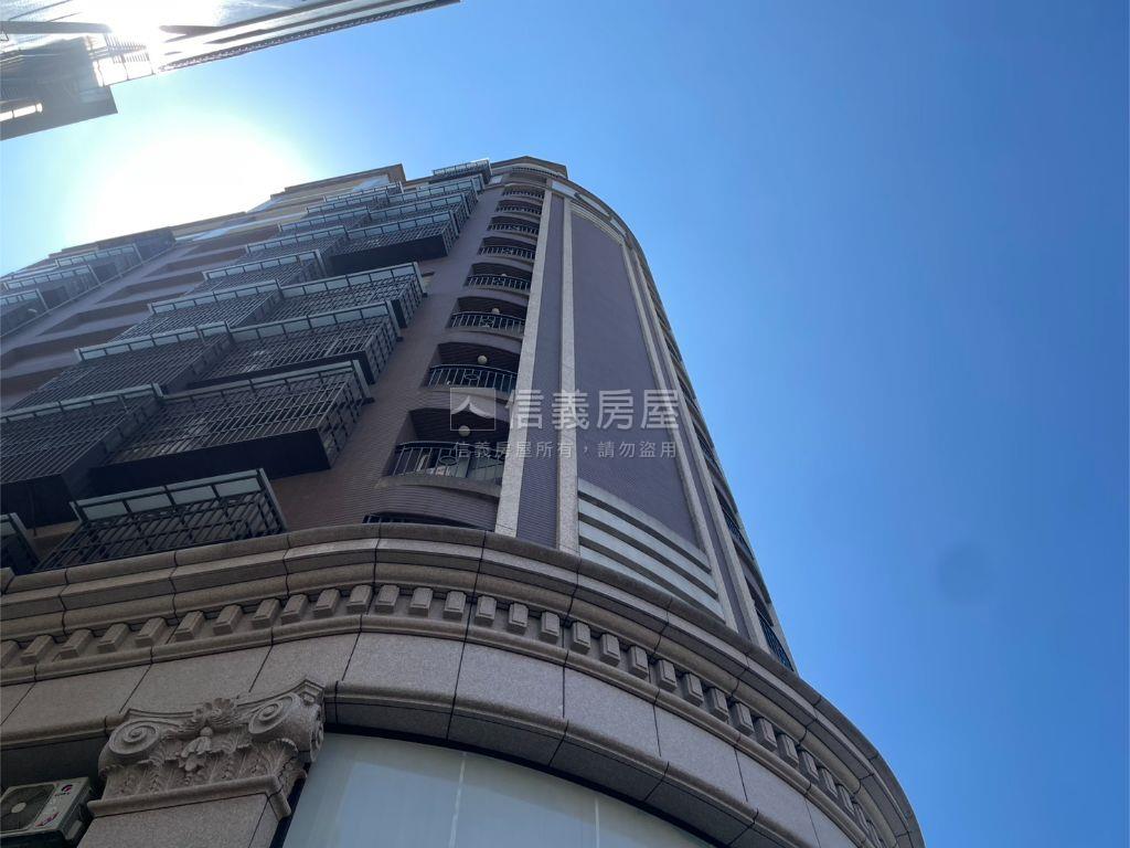永和低總價挑高店面房屋室內格局與周邊環境