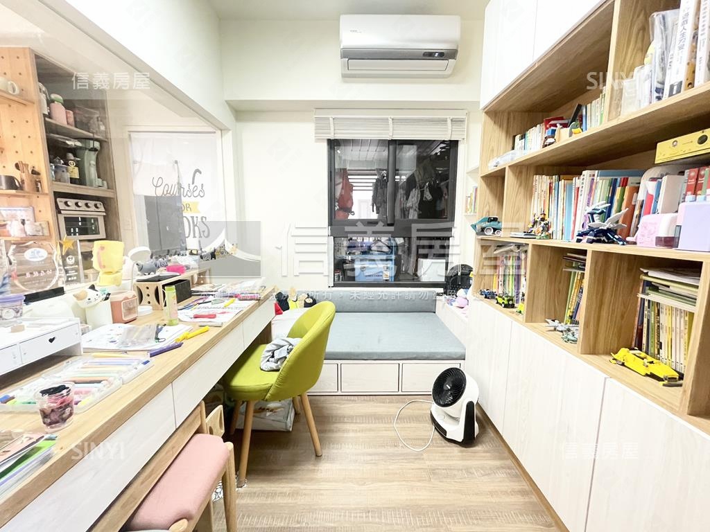 推視野邊間裝潢四房平車房屋室內格局與周邊環境