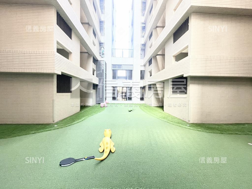 推視野邊間裝潢四房平車房屋室內格局與周邊環境