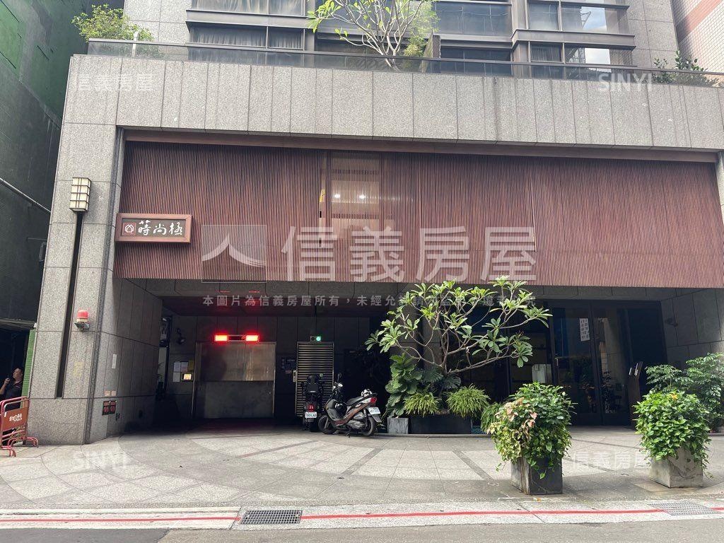 稀有中山區車位房屋室內格局與周邊環境