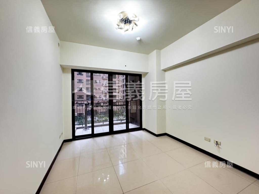 愛上新北歐‧兩房車位房屋室內格局與周邊環境