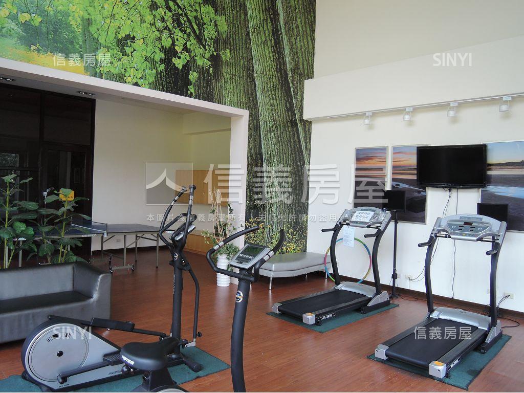 愛上新北歐‧兩房車位房屋室內格局與周邊環境