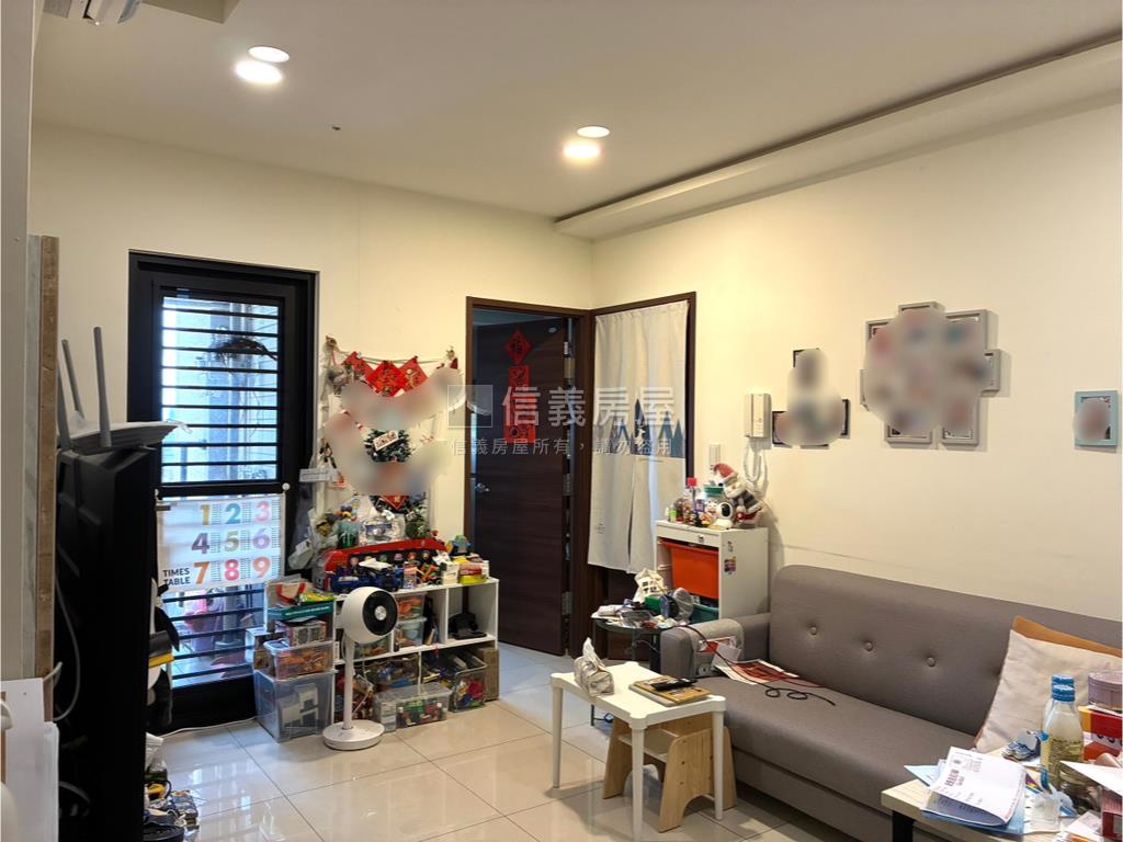 臻愛後棟高樓視野２房房屋室內格局與周邊環境