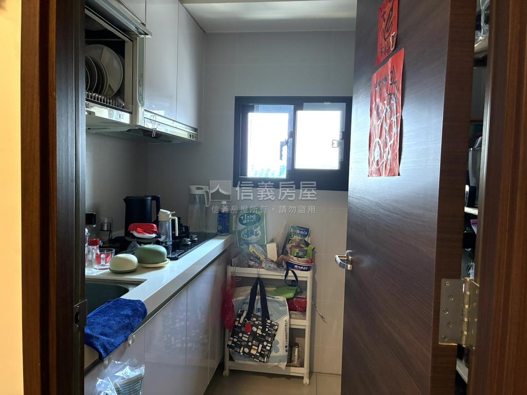 臻愛後棟高樓視野２房房屋室內格局與周邊環境