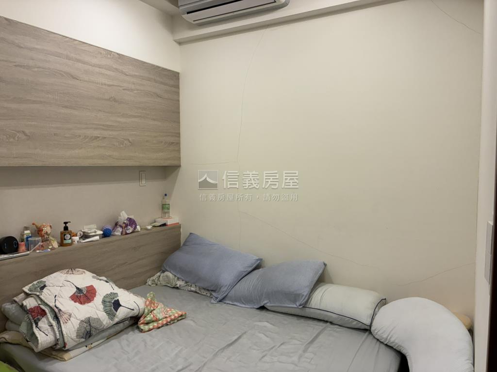臻愛後棟高樓視野２房房屋室內格局與周邊環境