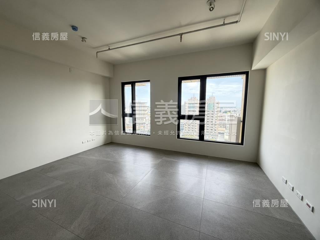 誠美拾光次頂樓面河景觀宅房屋室內格局與周邊環境