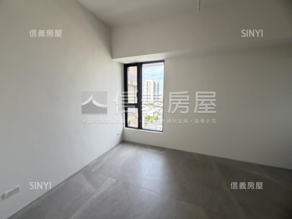 誠美拾光次頂樓面河景觀宅房屋室內格局與周邊環境