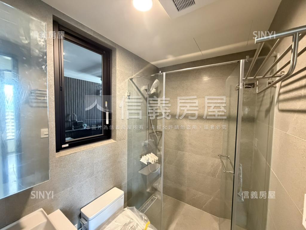 誠美拾光次頂樓面河景觀宅房屋室內格局與周邊環境