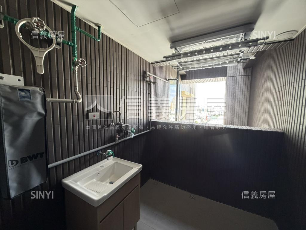 誠美拾光次頂樓面河景觀宅房屋室內格局與周邊環境