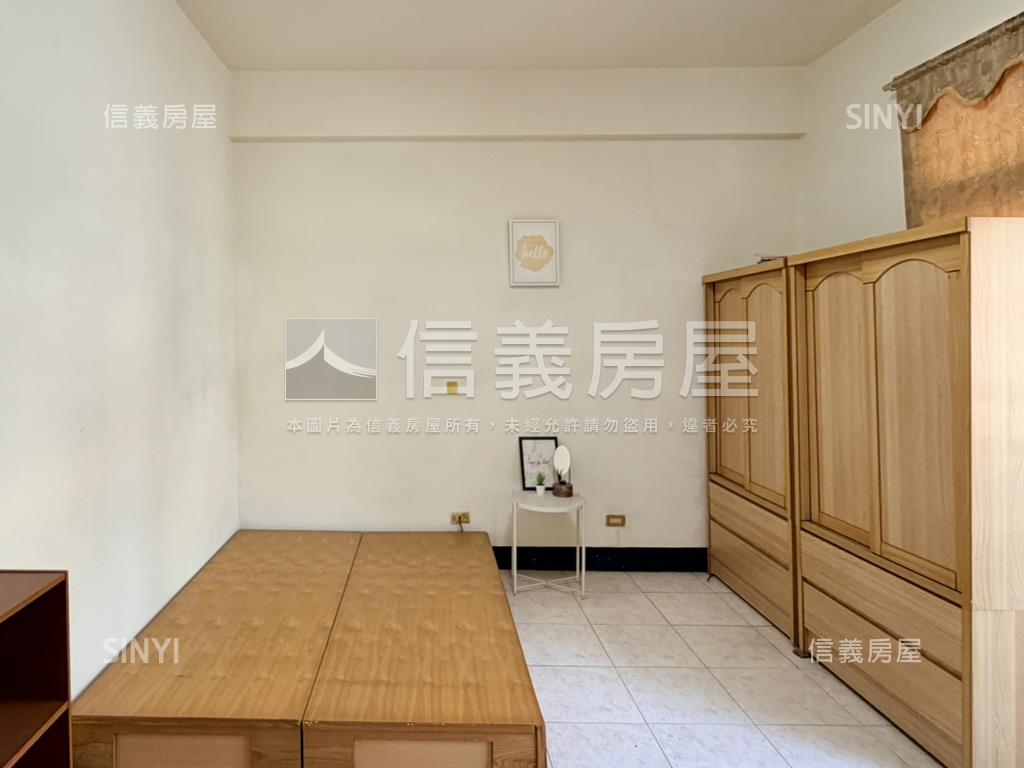 捷運出口旁大坪美透天房屋室內格局與周邊環境