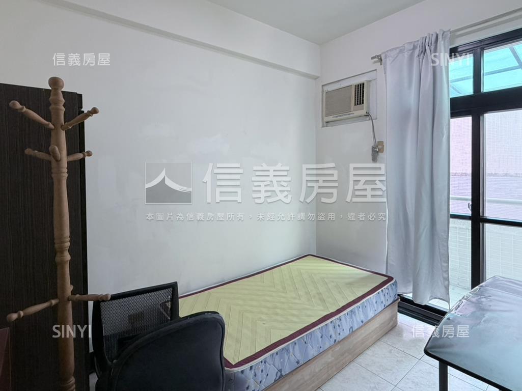 捷運出口旁大坪美透天房屋室內格局與周邊環境