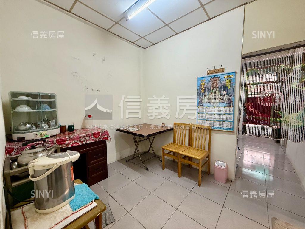 長億商圈免整理透天房屋室內格局與周邊環境