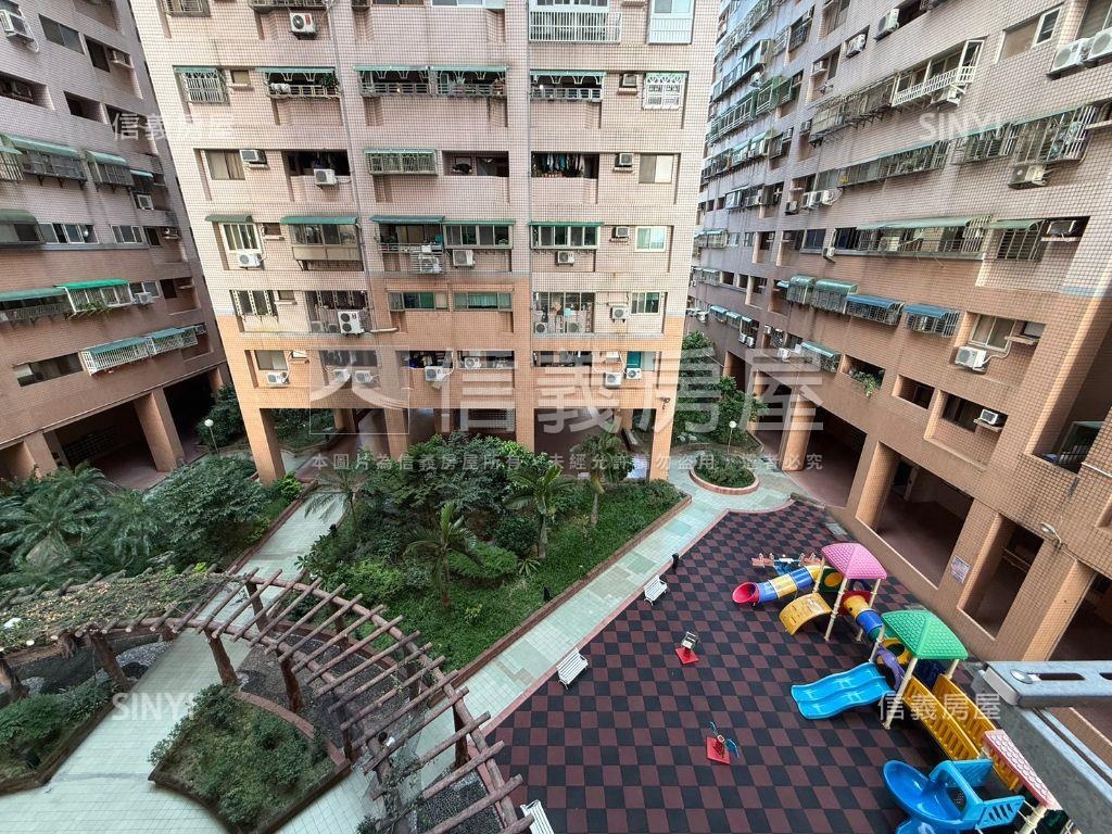 中國江山美裝四房房屋室內格局與周邊環境