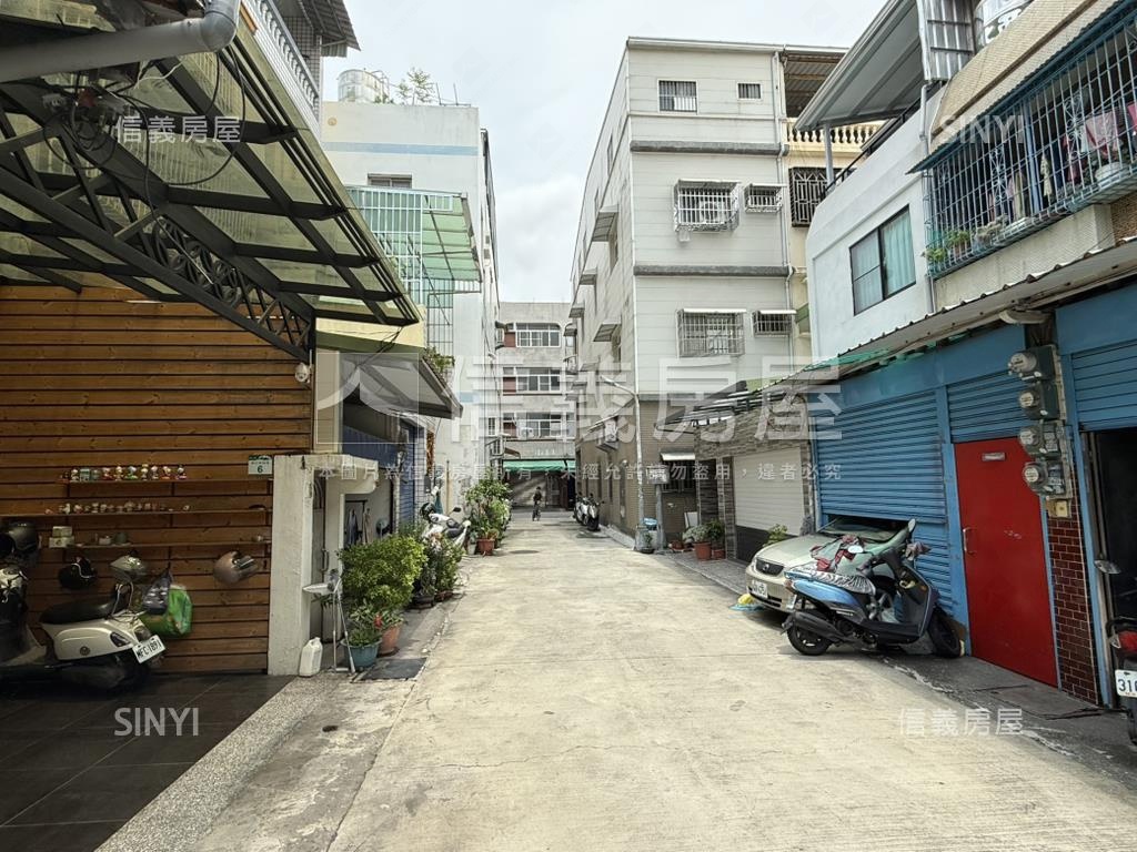 五甲活巷車庫透天房屋室內格局與周邊環境