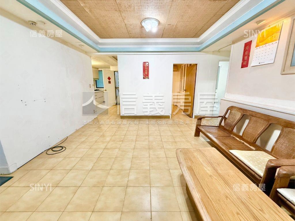 潤泰美景採光三房美寓房屋室內格局與周邊環境