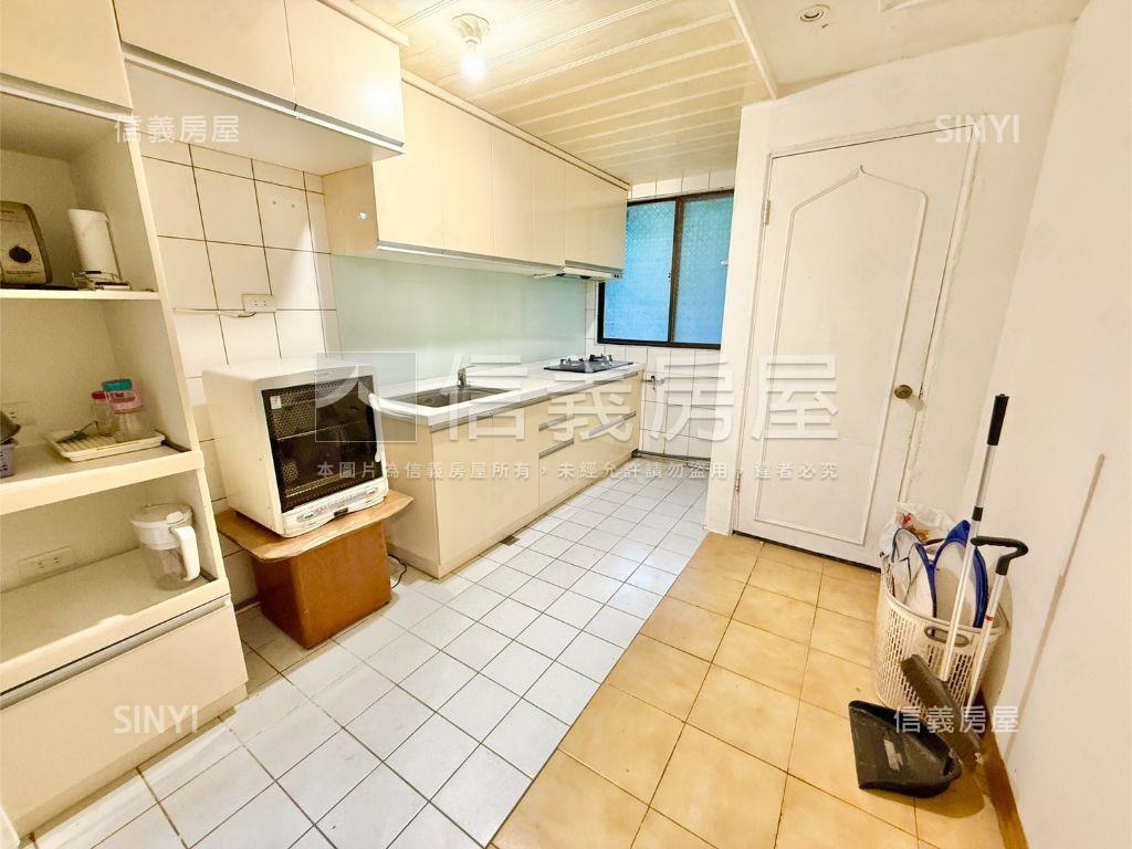 潤泰美景採光三房美寓房屋室內格局與周邊環境