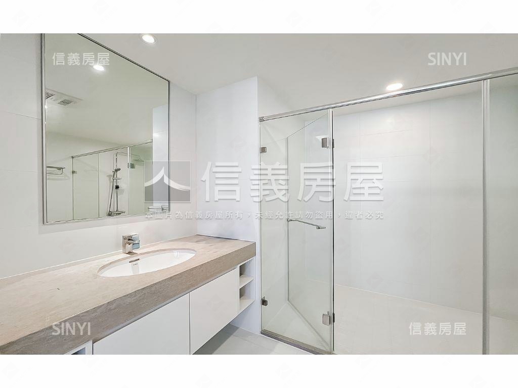 Ｇ７首綻一房平車位房屋室內格局與周邊環境