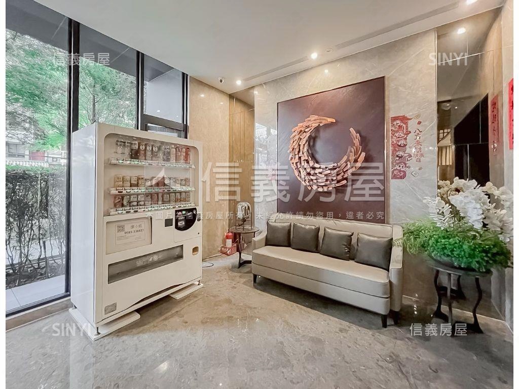 Ｇ７首綻一房平車位房屋室內格局與周邊環境