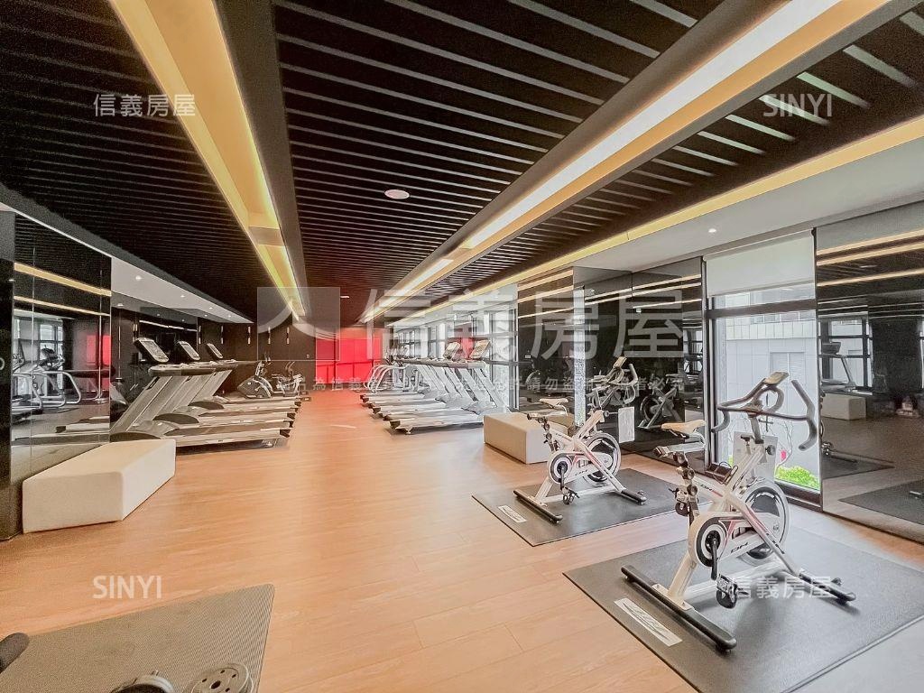 Ｇ７首綻一房平車位房屋室內格局與周邊環境