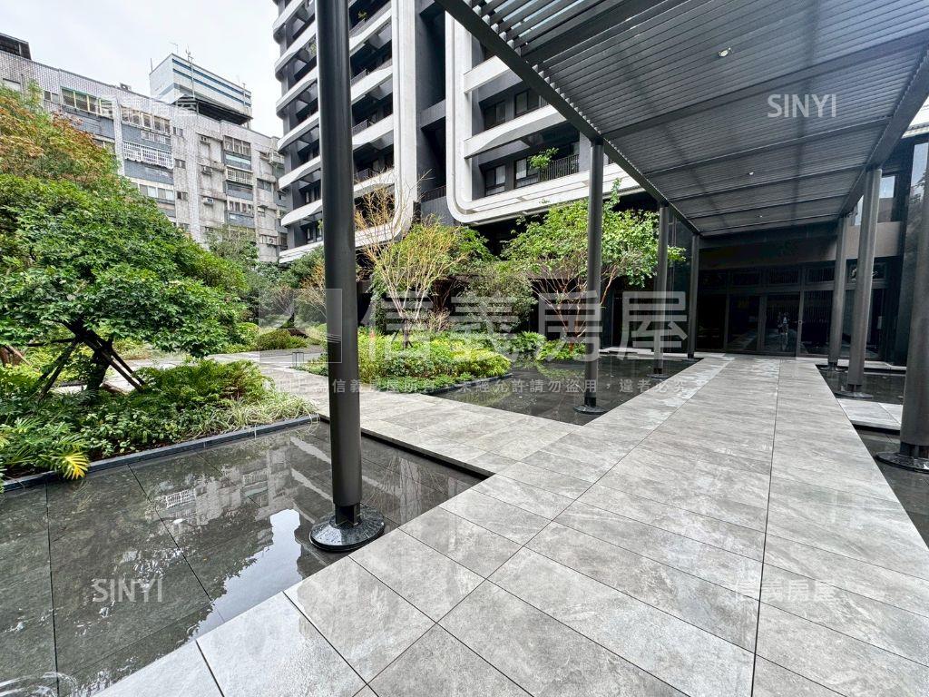 美！順天謙華渡假休閒二房房屋室內格局與周邊環境