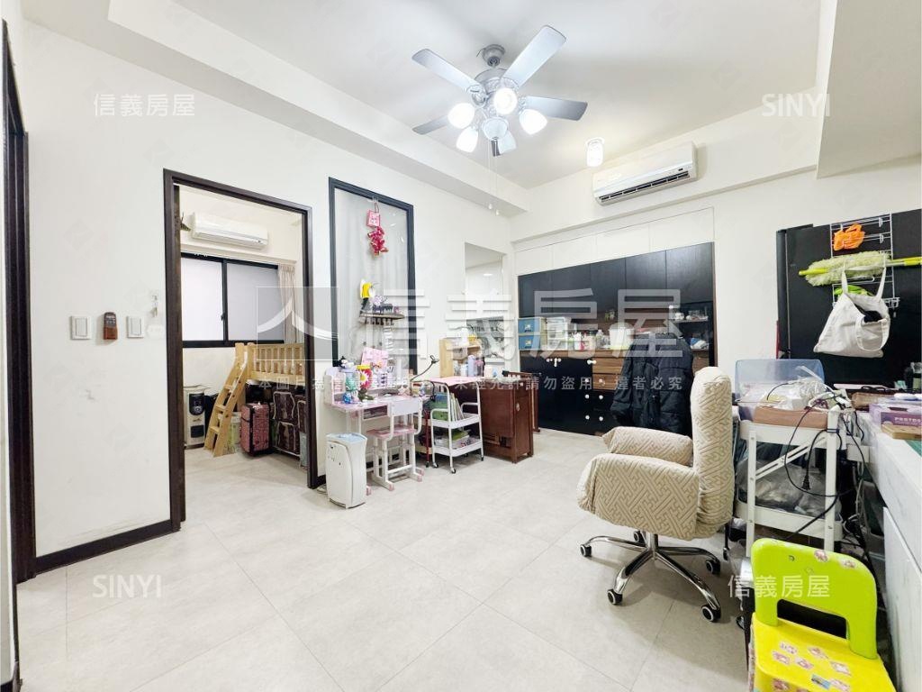 新五綻兩房車位房屋室內格局與周邊環境