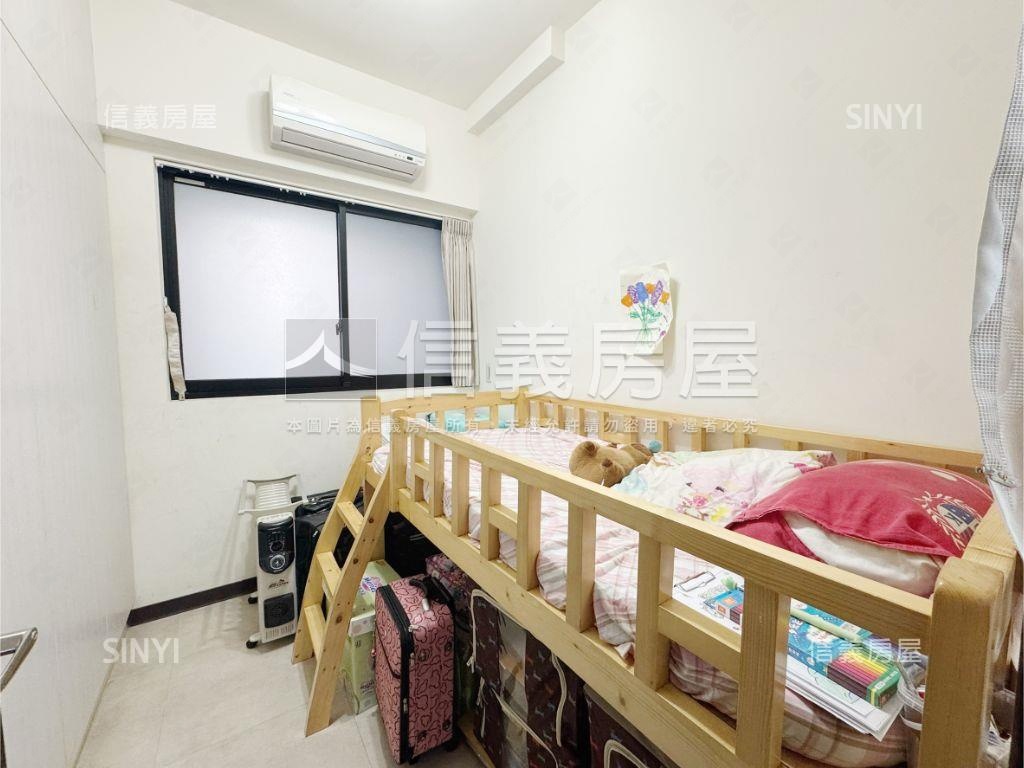 新五綻兩房車位房屋室內格局與周邊環境