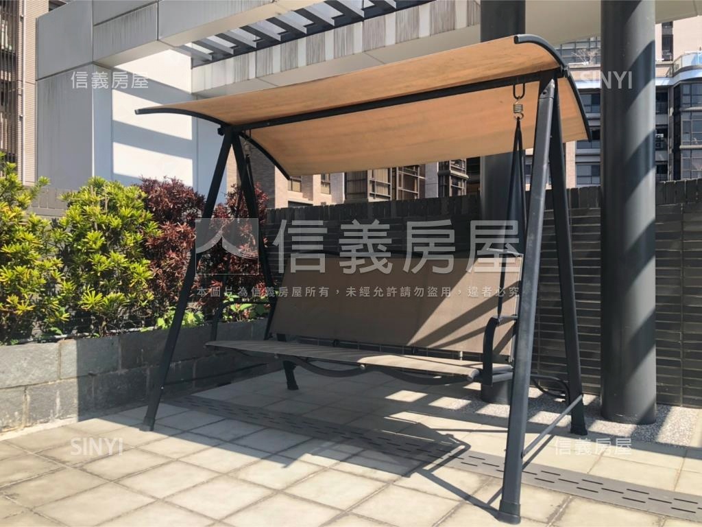 新五綻兩房車位房屋室內格局與周邊環境